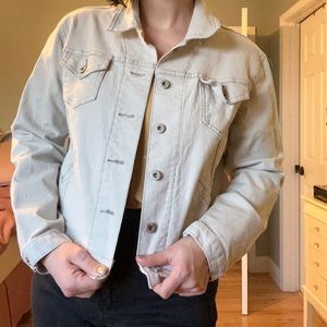 Old school Levi’s—Off-white colored short jean jacket